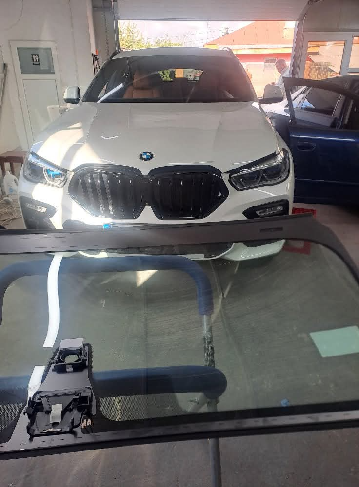 Atelier de montaj parbrize auto din Berceni Prahova - foto 1