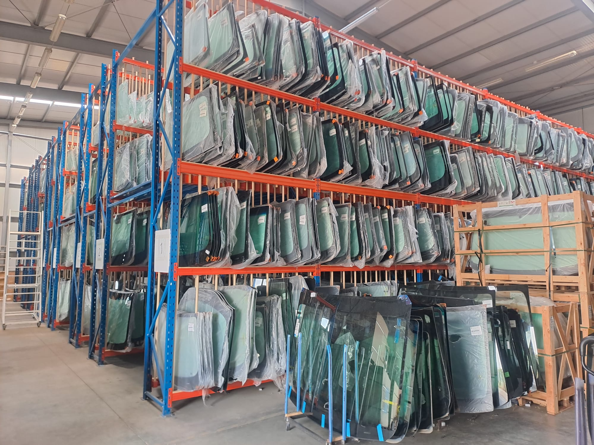 Atelier de montaj parbrize auto din Berceni Prahova - foto 3